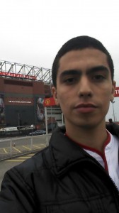 Murilo Ribeiro próximo ao Old Trafford *-*