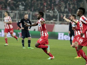 Olympiacos-v-Manchester-United-Joel-Campbell-_3090366