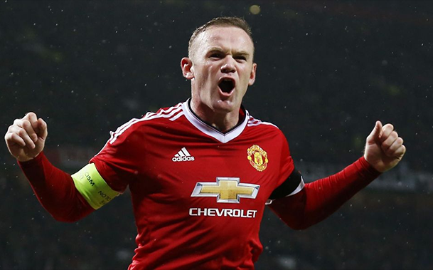 Wayne Rooney, diz que quer imitar Paul Scholes em um novo papel no meio-campo do Manchester United.